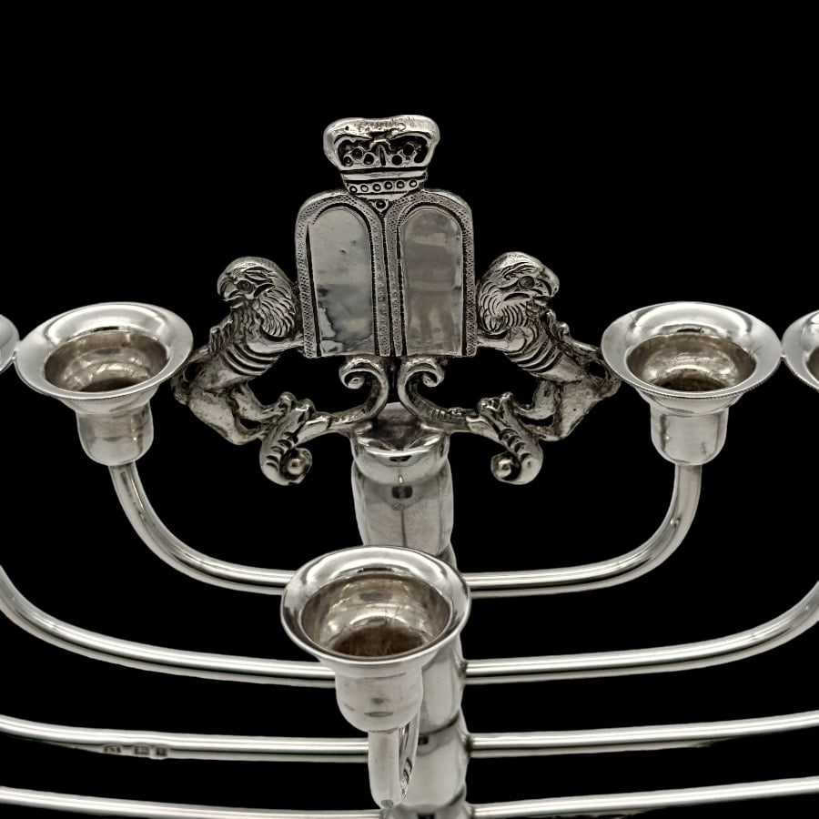 Early 20th Century Modern George V Silver Menorah London 1926 Aaron Taitelbaum - 6