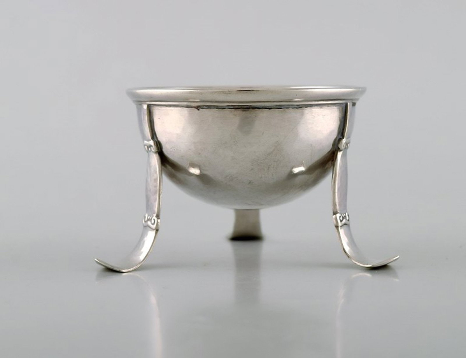Danish silversmith. Salt vessel in silver (830). Dated 1922.: Title:Danish silversmith. Salt vessel in silver (830). Dated 1922. Description:Danish silversmith. Salt vessel in silver (830). Dated 1922. Measures: 8 x 4,5 cm. In very good condition. Stamped.;