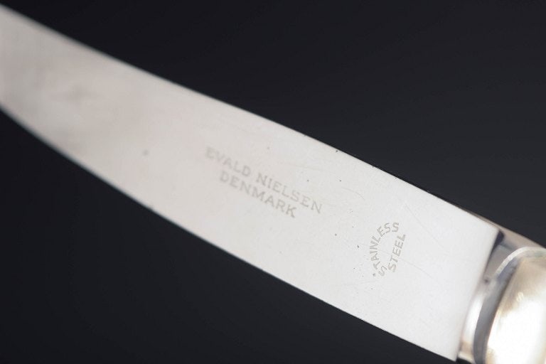 Evald Nielsen, Denmark. Set of four fruit knives in sterling silver and stainless steel. Approx. - 5