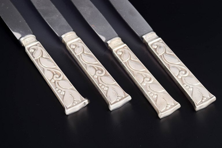 Evald Nielsen, Denmark. Set of four fruit knives in sterling silver and stainless steel. Approx. - 2
