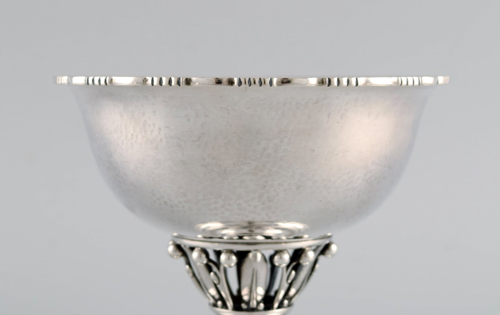 Georg Jensen "Louvre" bowl / compote in sterling silver. Art nouveau style with nature's organic - 6