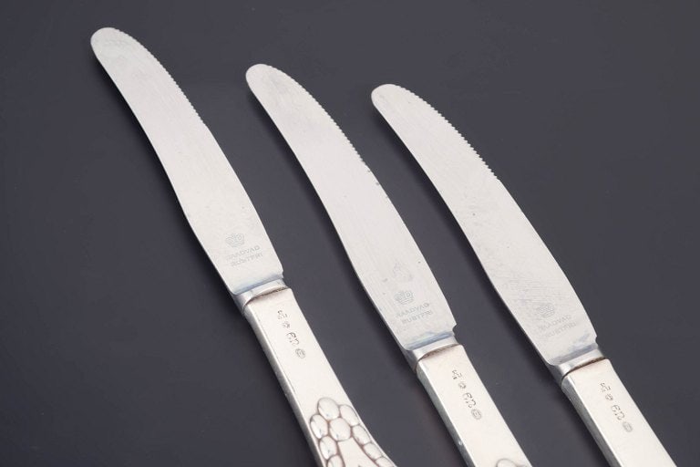 Evald Nielsen, Denmark. Set of three lunch knives in sterling silver and stainless steel. Approx. - 2