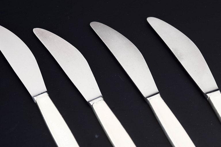 Georg Jensen, Denmark. Lunch knives, set of four in sterling silver and stainless steel. Produced - 2