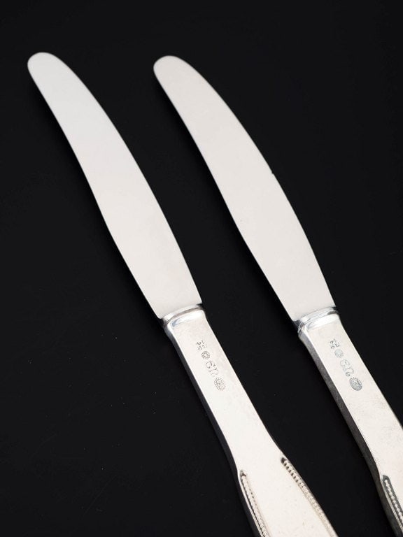 Evald Nielsen, Denmark. Two lunch knives in sterling silver and stainless steel. Approx. 1930s. - 2