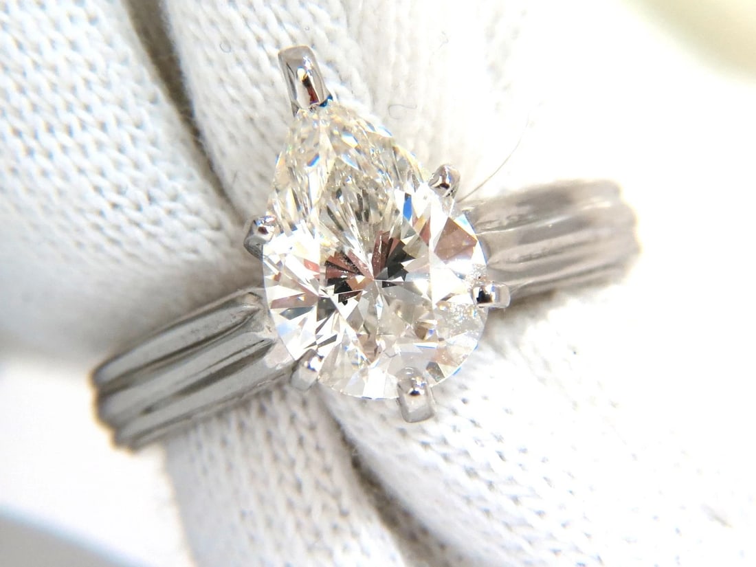 GIA Certified 2.00ct. Pear Brilliant diamond ring I / Si-1 Solitaire Platinum - 7
