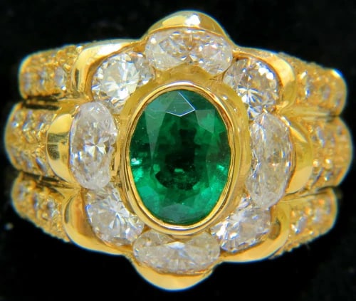 18KT GOLD 4.00CT NATURAL EMERALD DIAMOND RING - 2