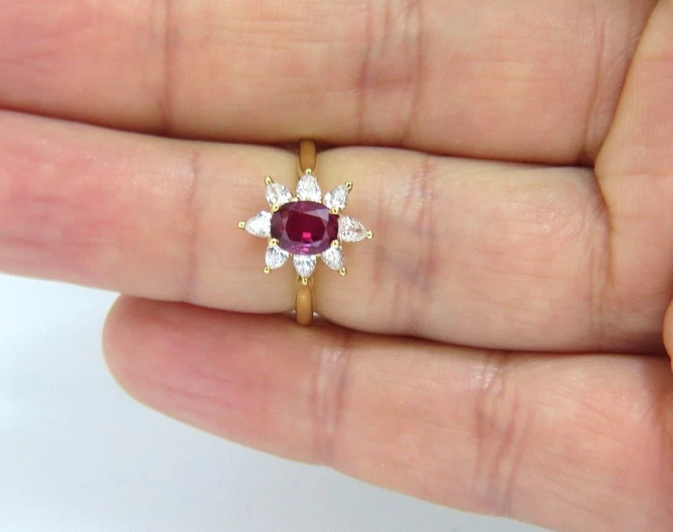 1.20ct Natural Ruby Diamonds Halo Pear Ring 18kt - 5