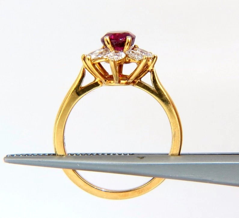 1.20ct Natural Ruby Diamonds Halo Pear Ring 18kt - 6