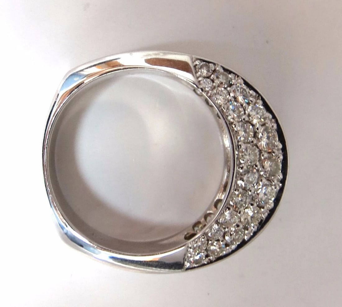 4.00ct diamonds raised contemporary ring three dimensional 18kt - 4