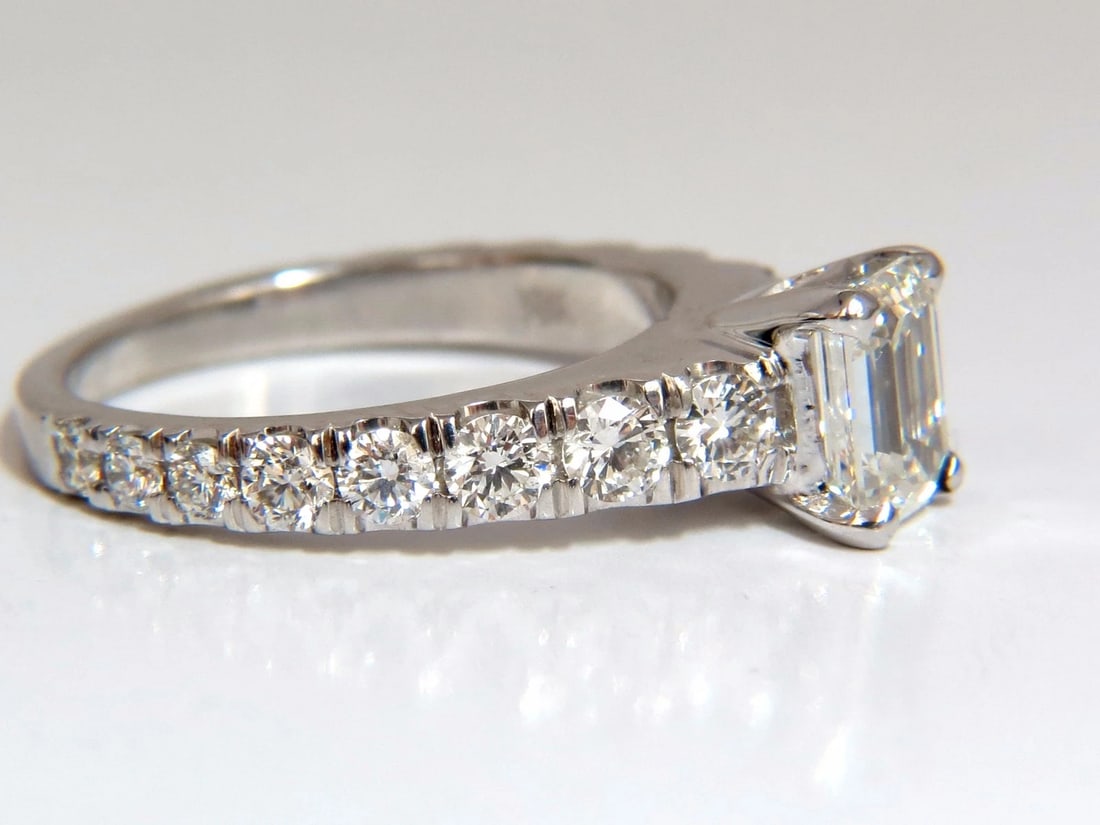 GIA Certified 1.08ct Emerald Cut natural diamond ring 1.20ct. 18kt H/Vs1 - 2