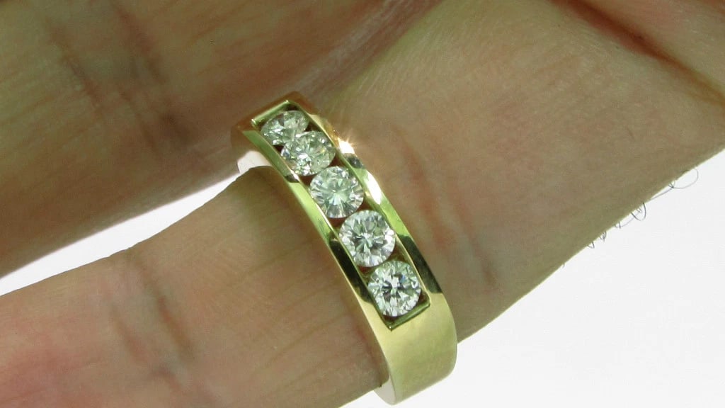 1.00ct DIAMONDS BAND RING 14KT CLASSIC CHANNEL - 3