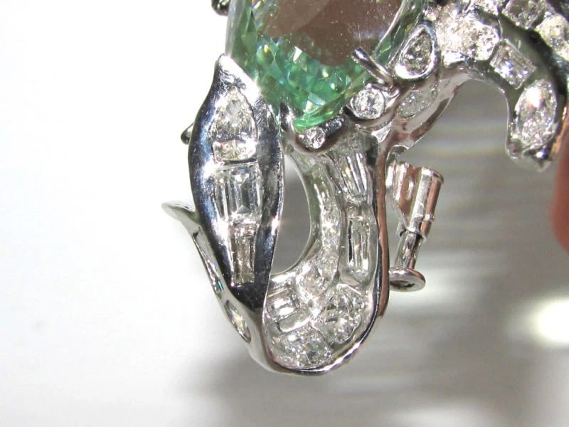 GIA 57.37CT NATURAL GREEN BERYL FISH BROOCH PENDANT 18kt - 7