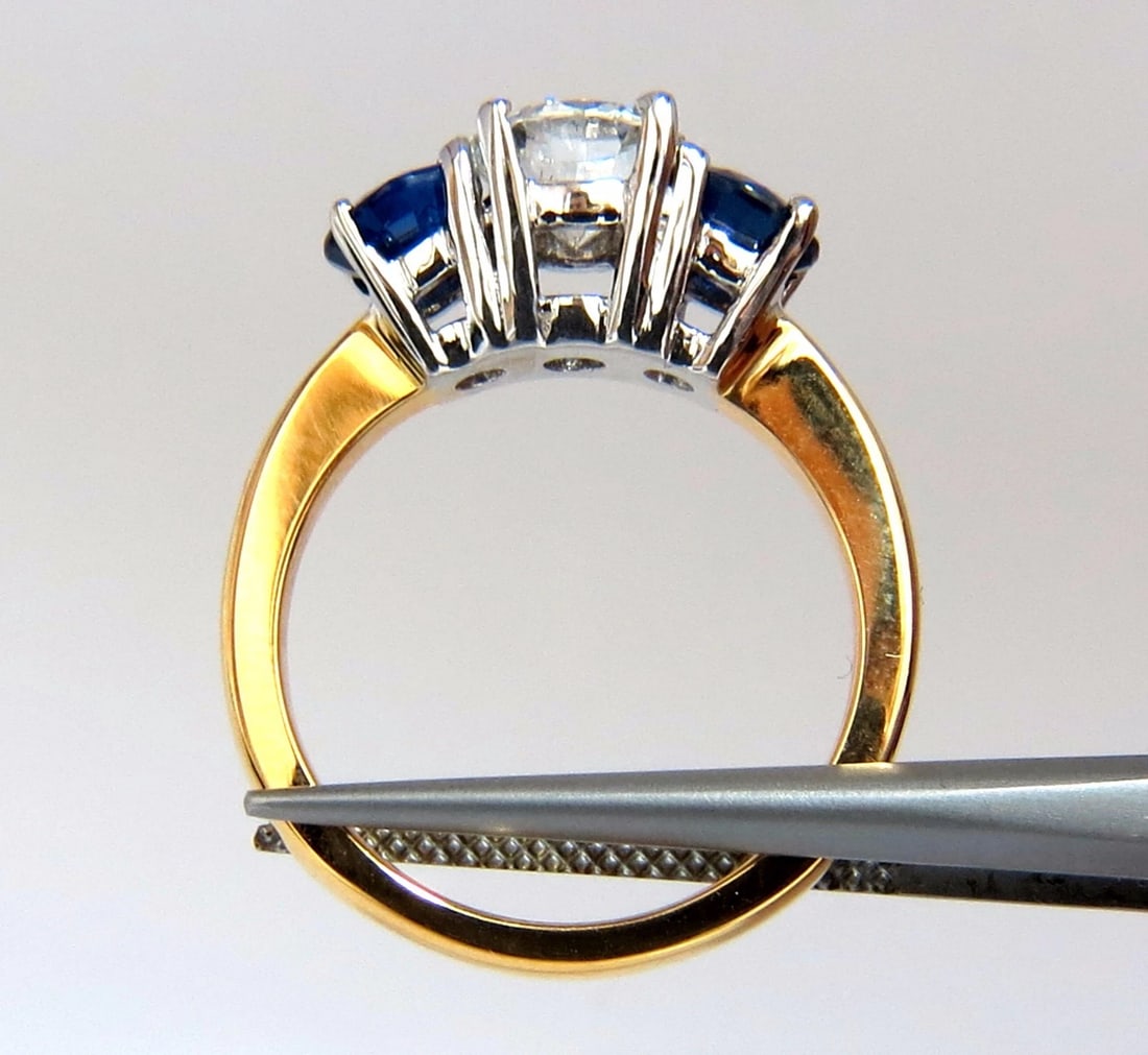 GIA 2.57CT NATURAL ROUND BRILLIANT DIAMOND RING CLASSIC THREE SAPPHIRE - 4