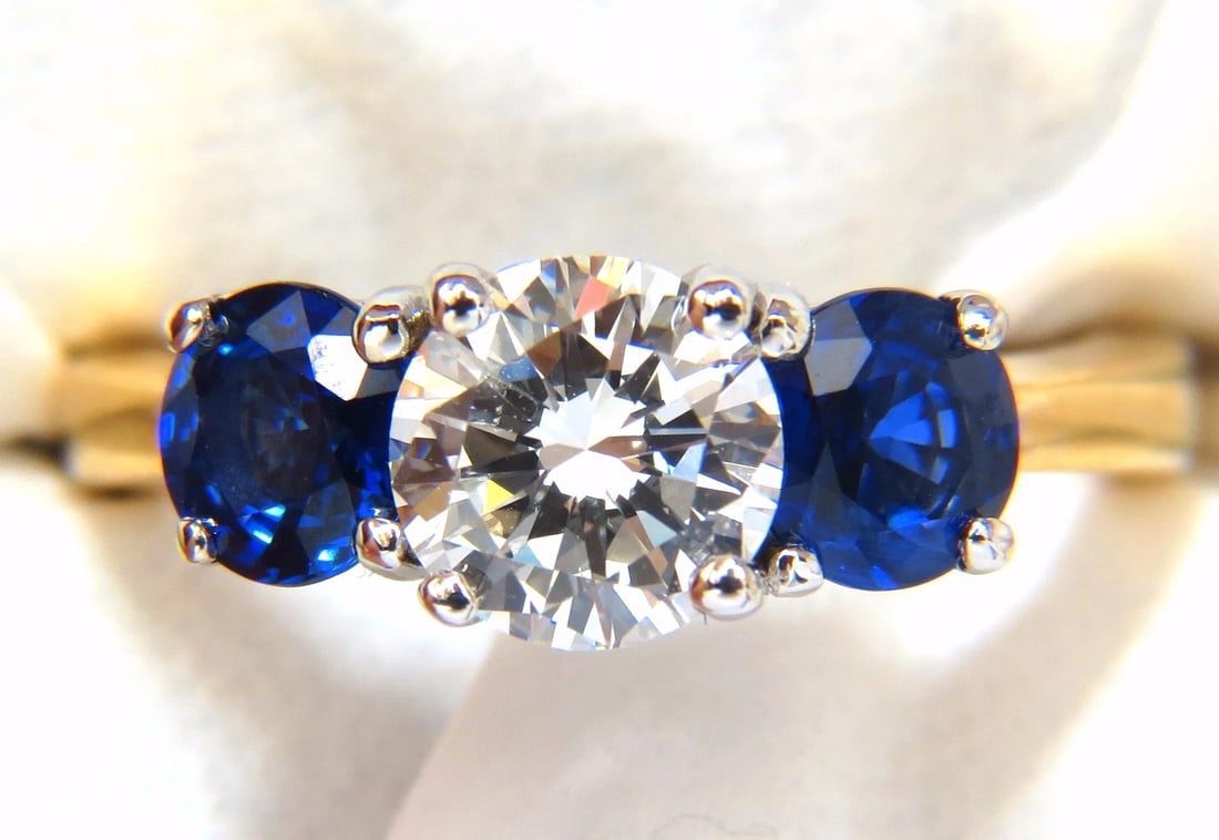 GIA 2.57CT NATURAL ROUND BRILLIANT DIAMOND RING CLASSIC THREE SAPPHIRE - 5