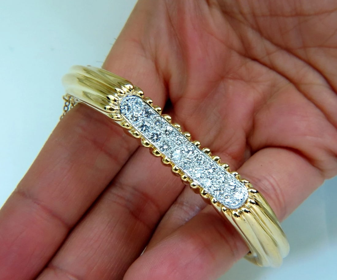 2.30CT INVERTED ARCH GRILLED WAVE RETRO 14KT DIAMONDS BANGLE BRACELET - 4