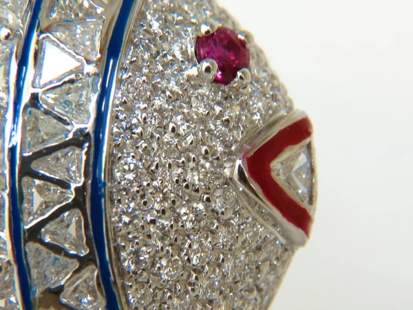 18KT 5.00CT 3D FISH TRIANGLE & ROUND DIAMONDS PENDANT PIN - 4