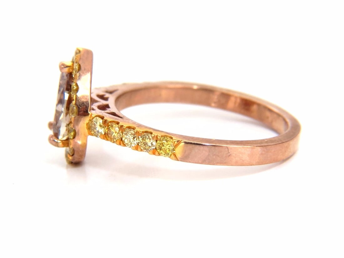 GIA Certified 2.04ct. Fancy Pink Diamond Ring 18kt - 4