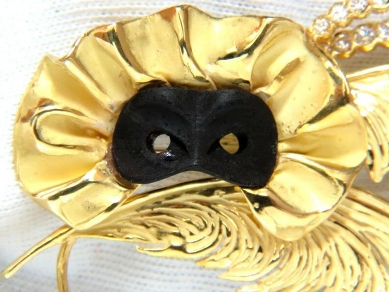 18KT SIGNED 1.00ct. DIAMONDS THEATER EYE MASK FEATHER PEACOCK PIN - 6