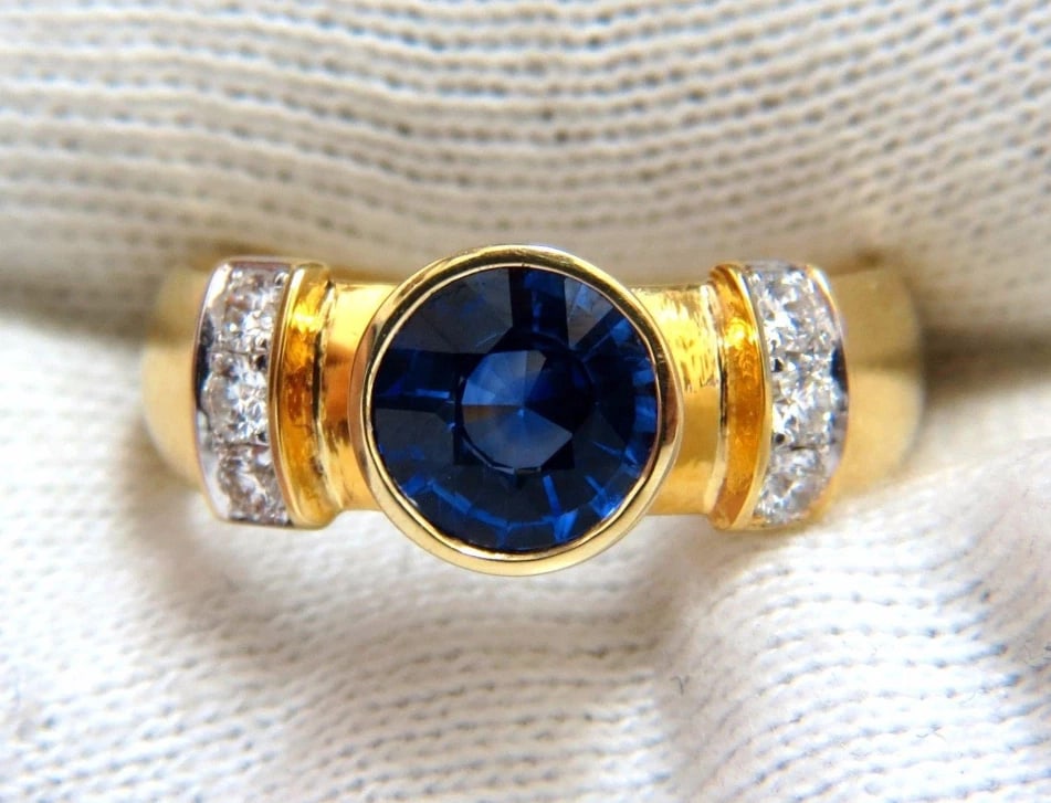 1.50ct natural vivid blue round sapphire diamonds ring 14kt Benchmark Comfort - 4