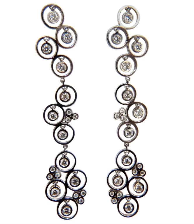 1.00ct diamonds floating circle dangle earrings 14kt bubble sparkles: Title: 1.00ct diamonds floating circle dangle earrings 14kt bubble sparkles Description: MAGNIFICENT JEWELS The Circle Dangles. 1.00ct. Natural Brilliant diamonds. Rounds, Full cuts. G color / Vs-2 cl