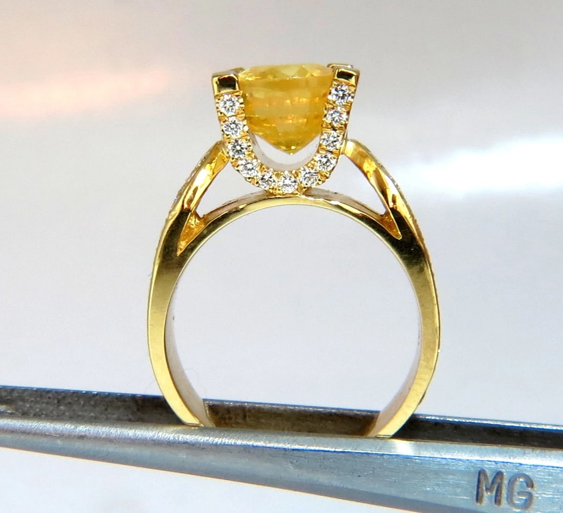 7.06ct Natural yellow sapphire ring 18kt. Raised Bead Set - 4