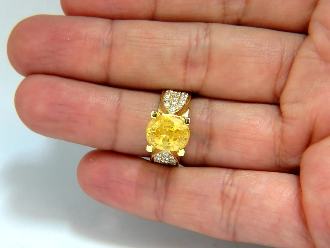 7.06ct Natural yellow sapphire ring 18kt. Raised Bead Set - 6