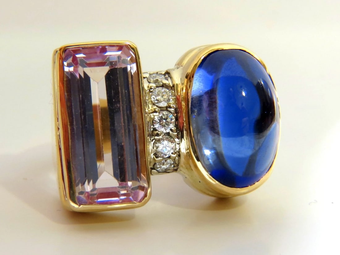 14.75ct Lab Sapphire diamonds ring vivid blue 14kt Kunzite: Title: 14.75ct Lab Sapphire diamonds ring vivid blue 14kt Kunzite Description: MAGNIFICENT JEWELS 14.75ct. Lab Sapphire ring. Full cut brilliant Cabochon cut Clean clarity Transparent and vibrant top 