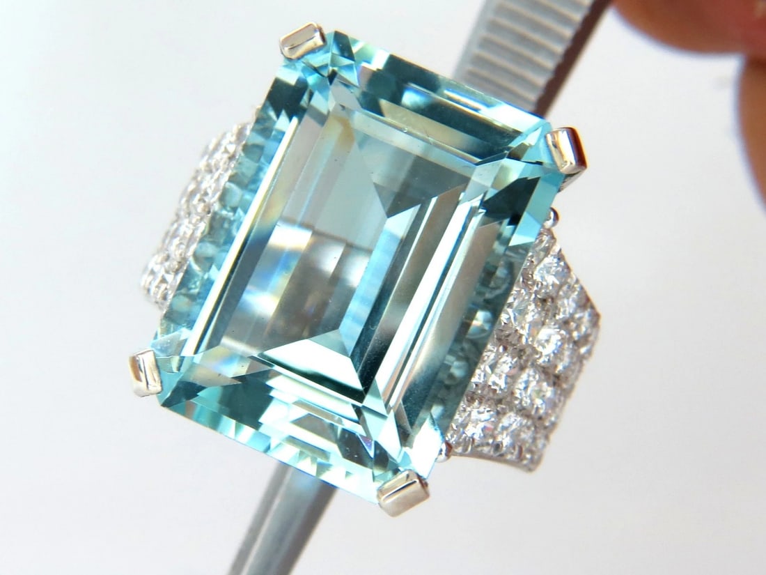 GIA Certified 28.26ct Natural Aquamarine diamonds ring Vivid 14kt - 7