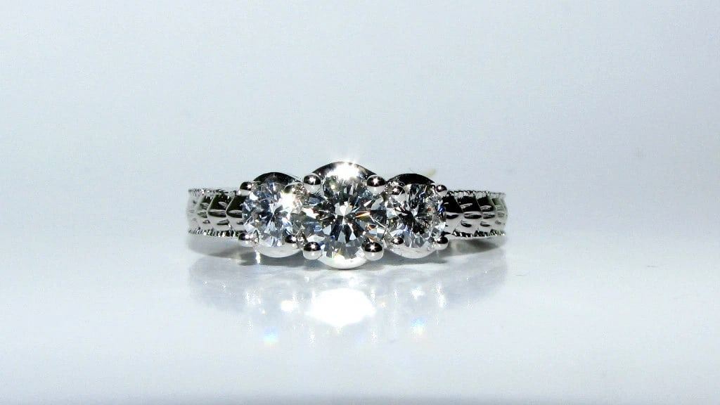 1.09CT NATURAL DIAMONDS CLASSIC 3 RING 14KT - 2