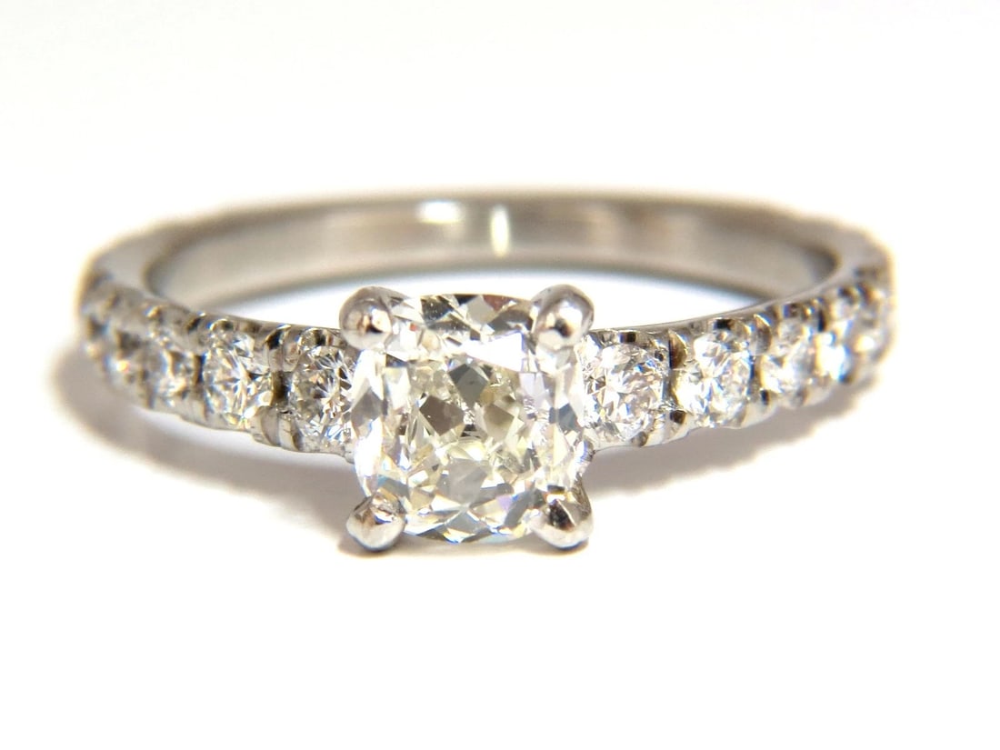 GIA 1.71ct. Cushion cut natural diamond ring platinum i/vs - 2