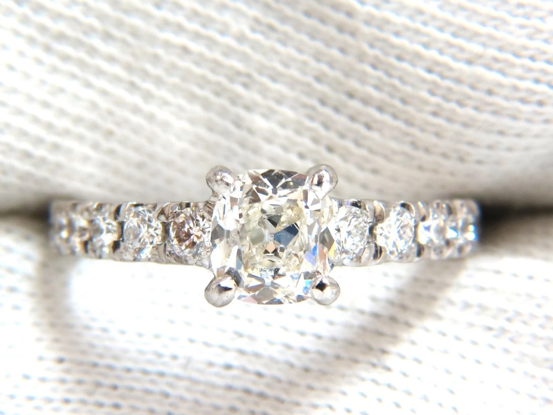 GIA 1.71ct. Cushion cut natural diamond ring platinum i/vs - 8