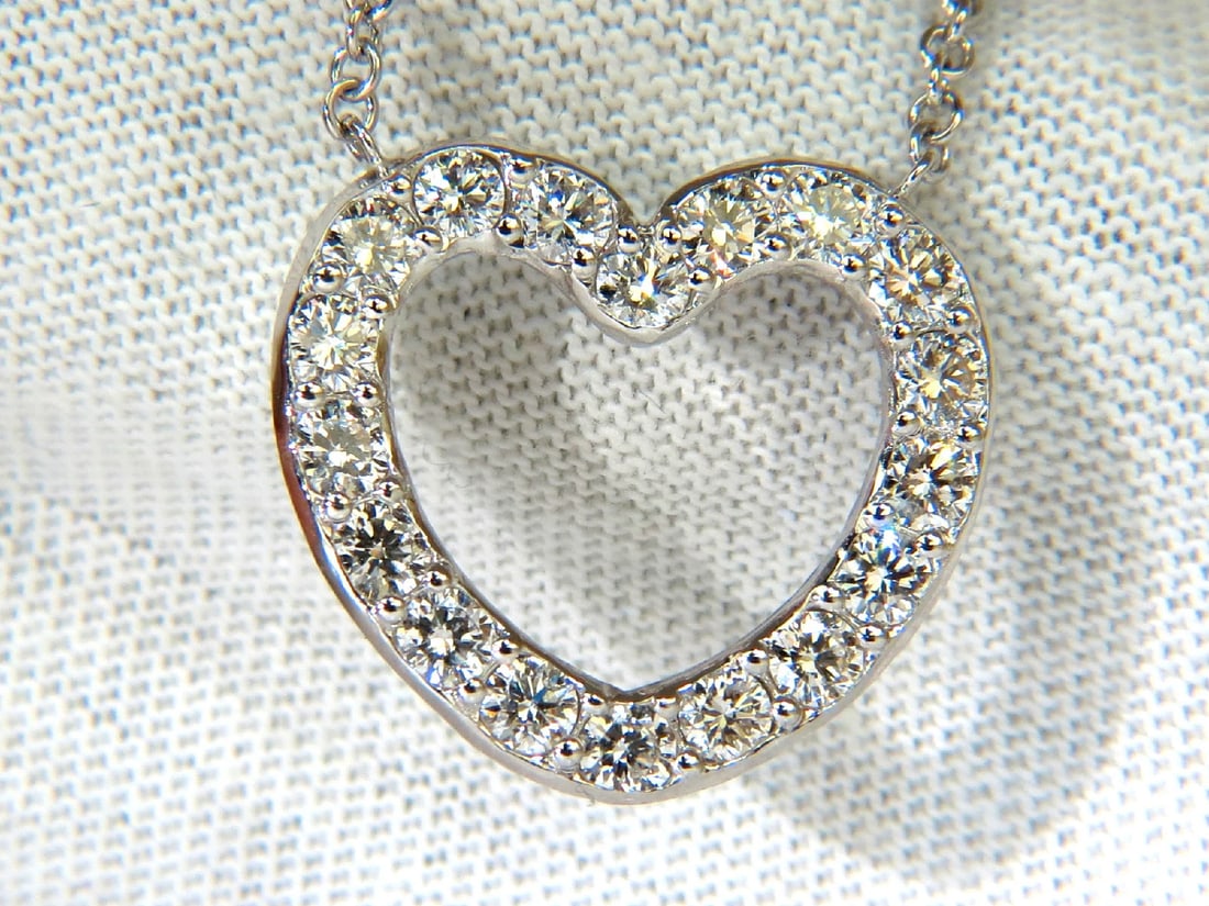 2.50CT SMOOTH EDGED BRILLIANT DIAMONDS HEART PENDANT & CHAIN F/VS 14KT - 2