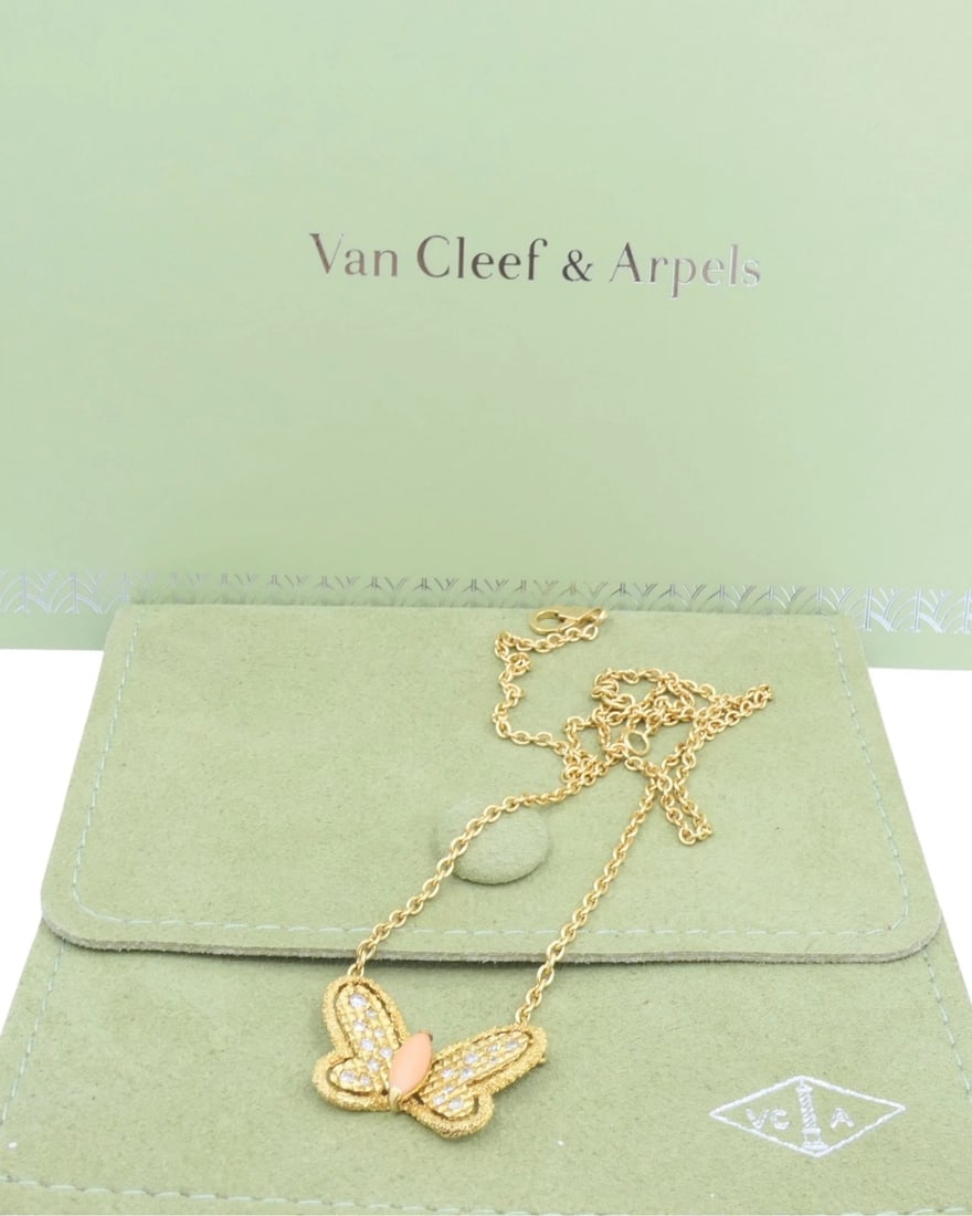 Van Cleef & Arpels Butterfly Necklace Diamond Coral 18k Gold - 9