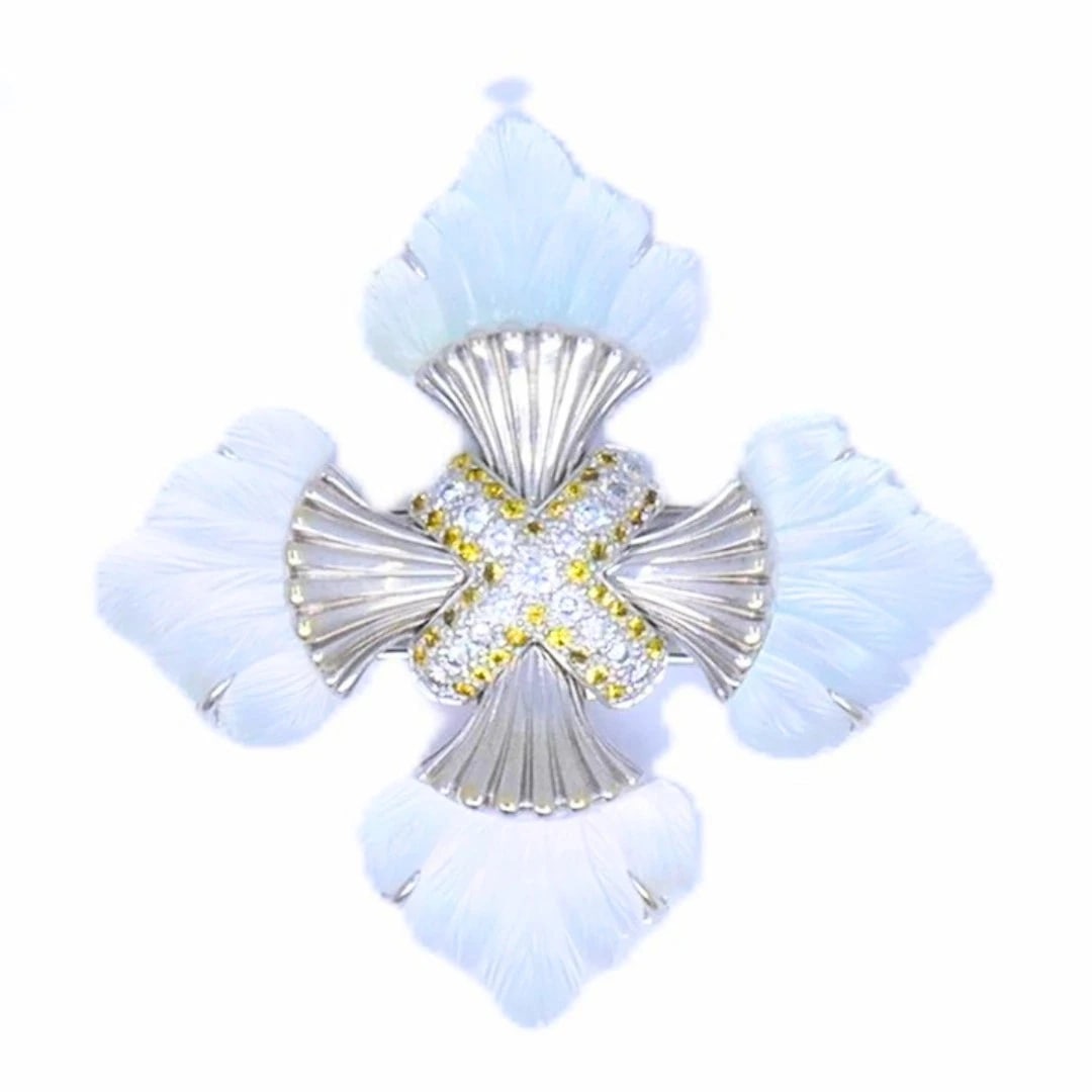 Seaman Schepps 18k Gold Diamond Maltese Cross BROOCH Carved Rock Crystal Sapphir - 2