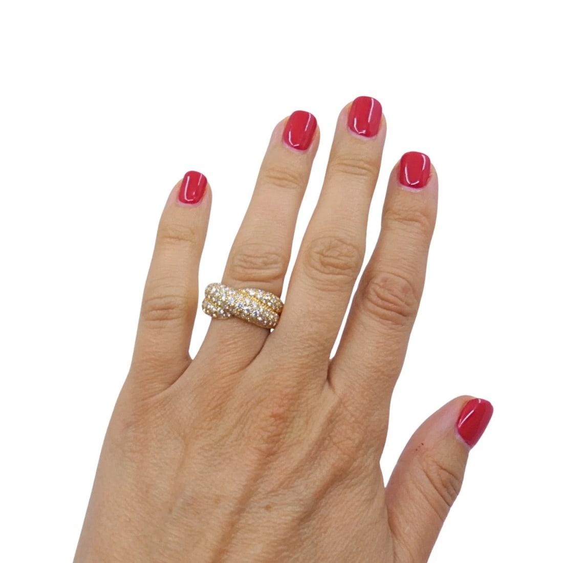 Van Cleef & Arpels 18k Gold Pavé Diamond Bombé Crossover Ring - 2