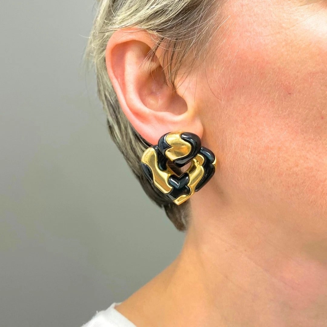 Marina B 18k Gold Black Enamel Heart Earrings Vintage Italian Designer Clip-Ons - 2