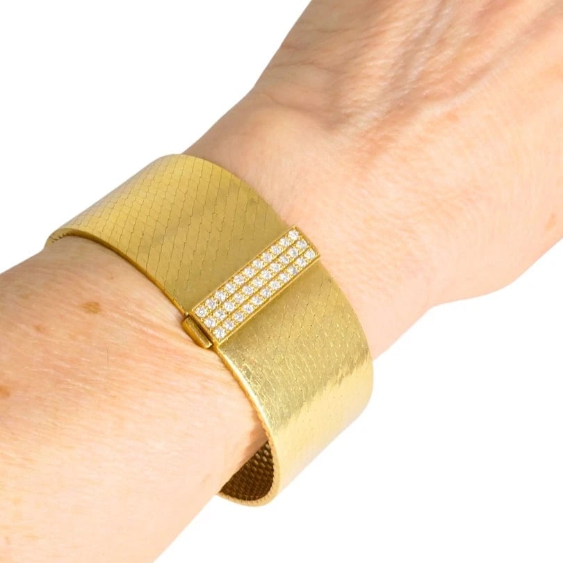 Hermès Gold Diamond BRACELET 18k Scale Design Vintage Jewelry - 2