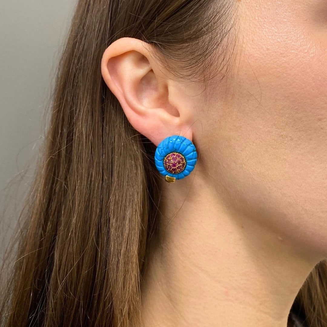 Vintage 18k Gold Carved Turquoise Pave Ruby Dome Stud Earrings - 2