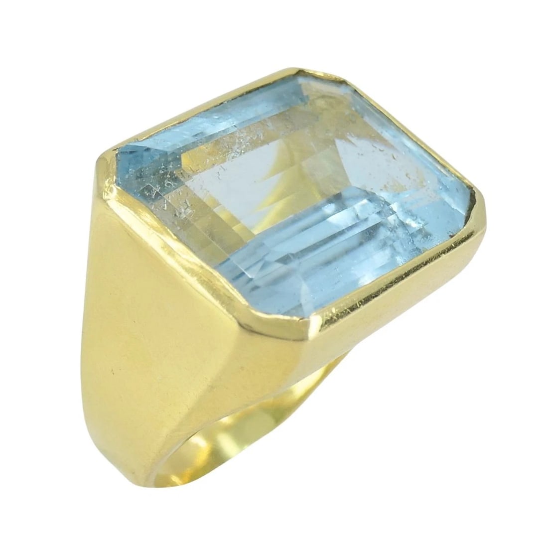 Vintage Aquamarine 18k Yellow Gold Cocktail Ring, Circa 1970s, size 9.25 - 7