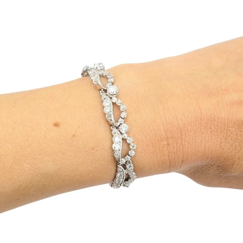 French Platinum Diamond Openwork Diamond Bracelet, 1960s - 2