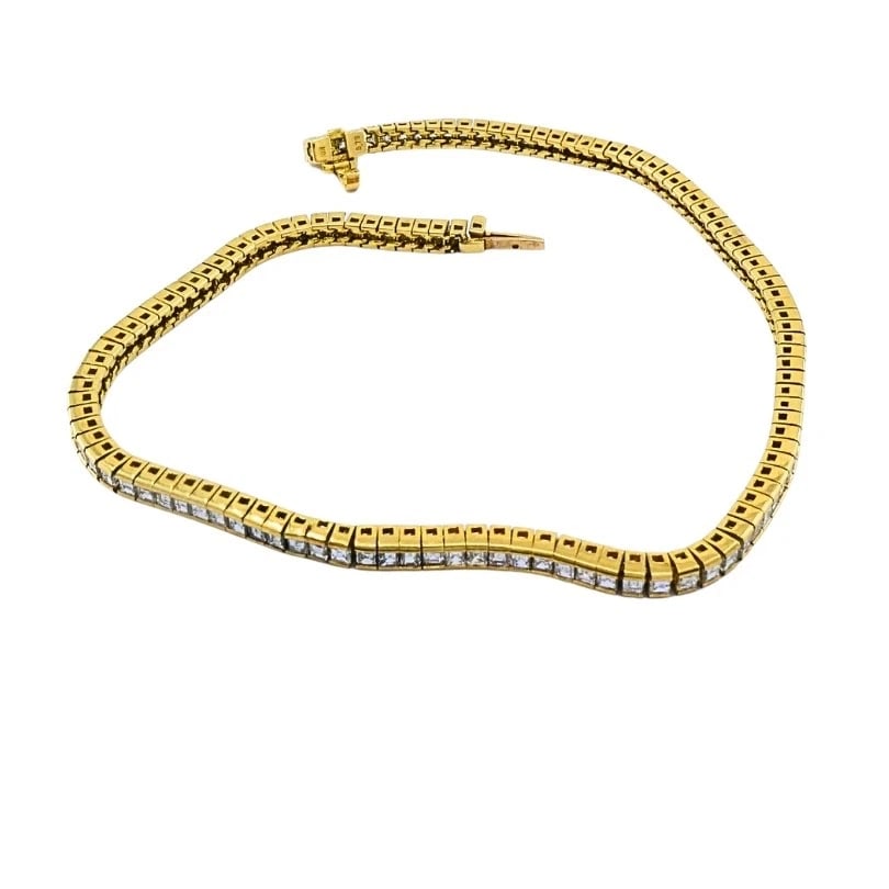 Vintage 18k Gold Diamond Tennis Bracelet, 3.79 Carats - 7