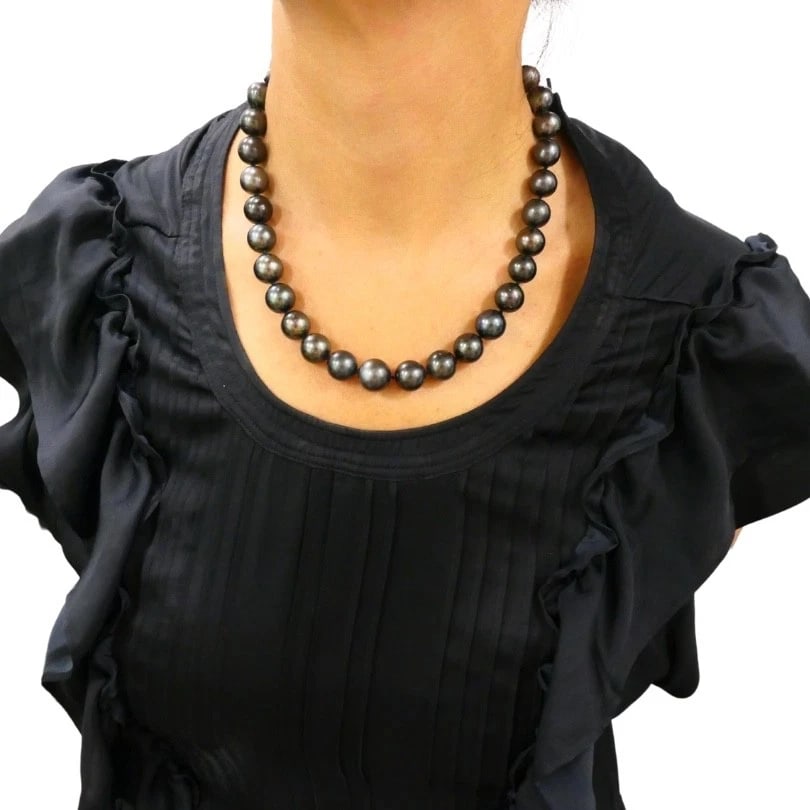 Tahitian Pearl Strand Necklace 14k Gold Clasp - 2