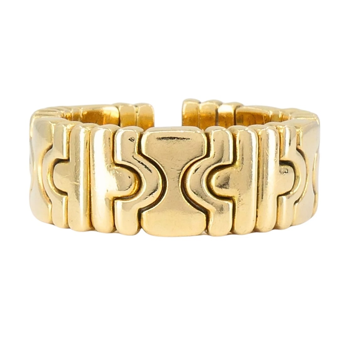 Vintage Bvlgari 18k Gold Parentesi Ring: KL UUTO This vintage Bvlgari Parentesi ring is a refined example of the brand’s signature Italian craftsmanship and bold architectural design. Fashioned in 18K yellow gold over a polished steel 