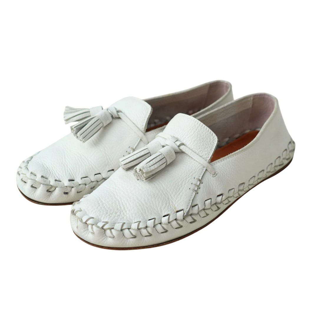 Celine White Leather Tassel Loafers sz 9.5: Size 9.5 Good overall condition - has some wear to the front toe area as shown in photos Slip on design Tassel accent Reserve: $520.00 Shipping: Domestic: Flat-rate of $69.95 to anywhere within the co