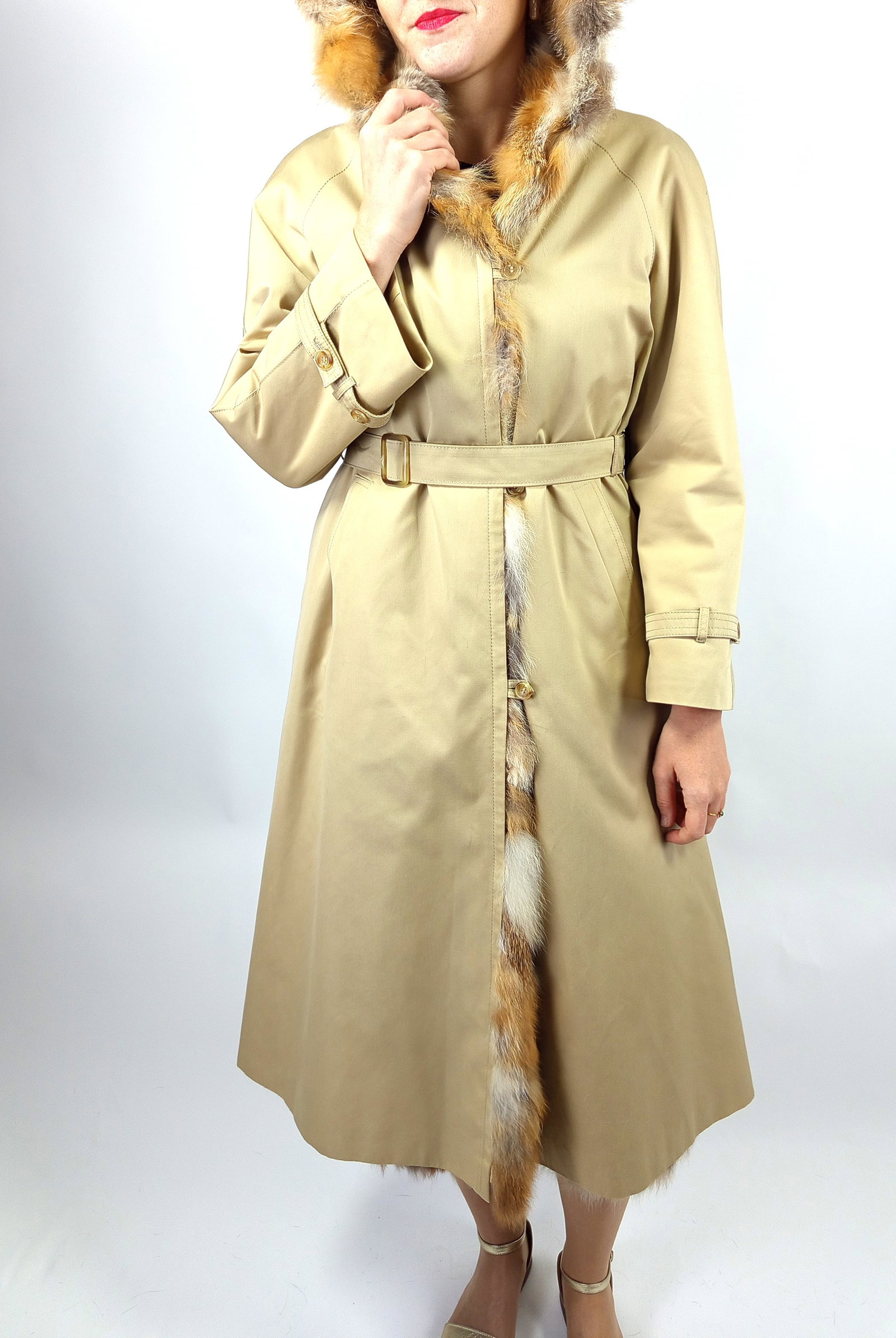 GREY PARCA RED FOX FUR COAT EU: L ; US: 16 - 12