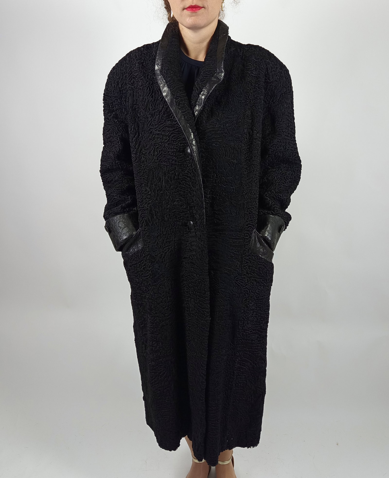 BLACK PERSIAN LAMB FUR COAT EU: XL ; US: 20 - 3