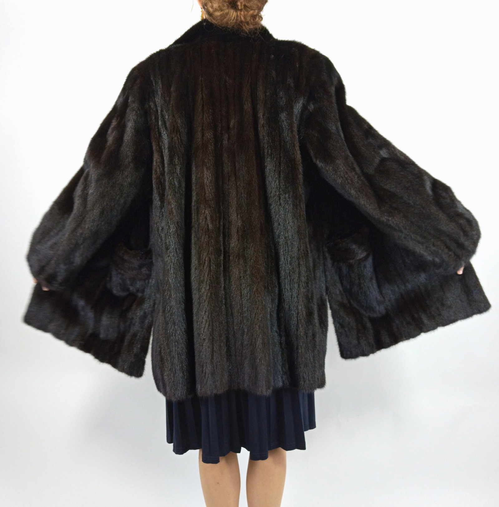 MAHOGANY MINK FUR COAT EU: XXL ; US: 24 - 5