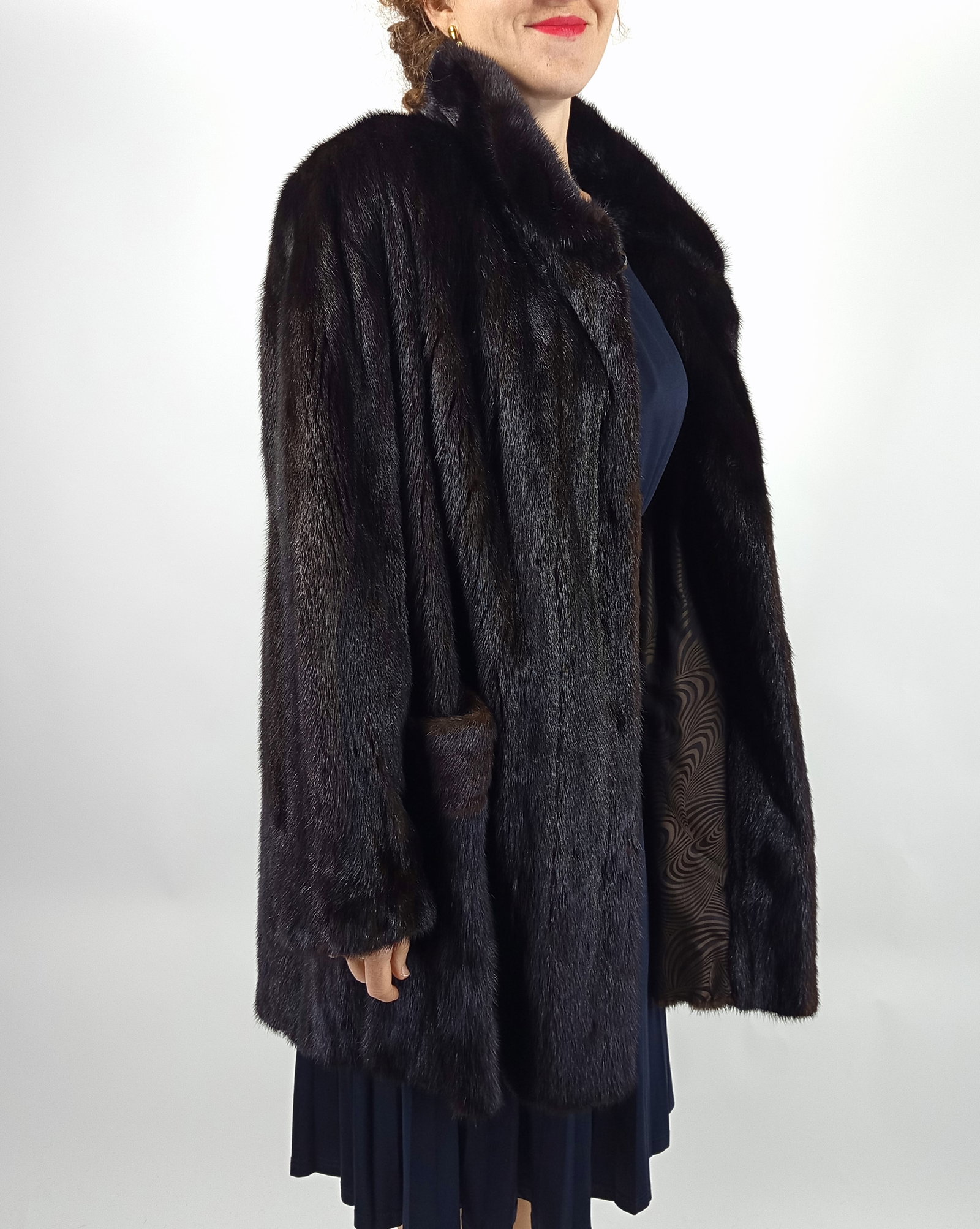 MAHOGANY MINK FUR COAT EU: XXL ; US: 24 - 6