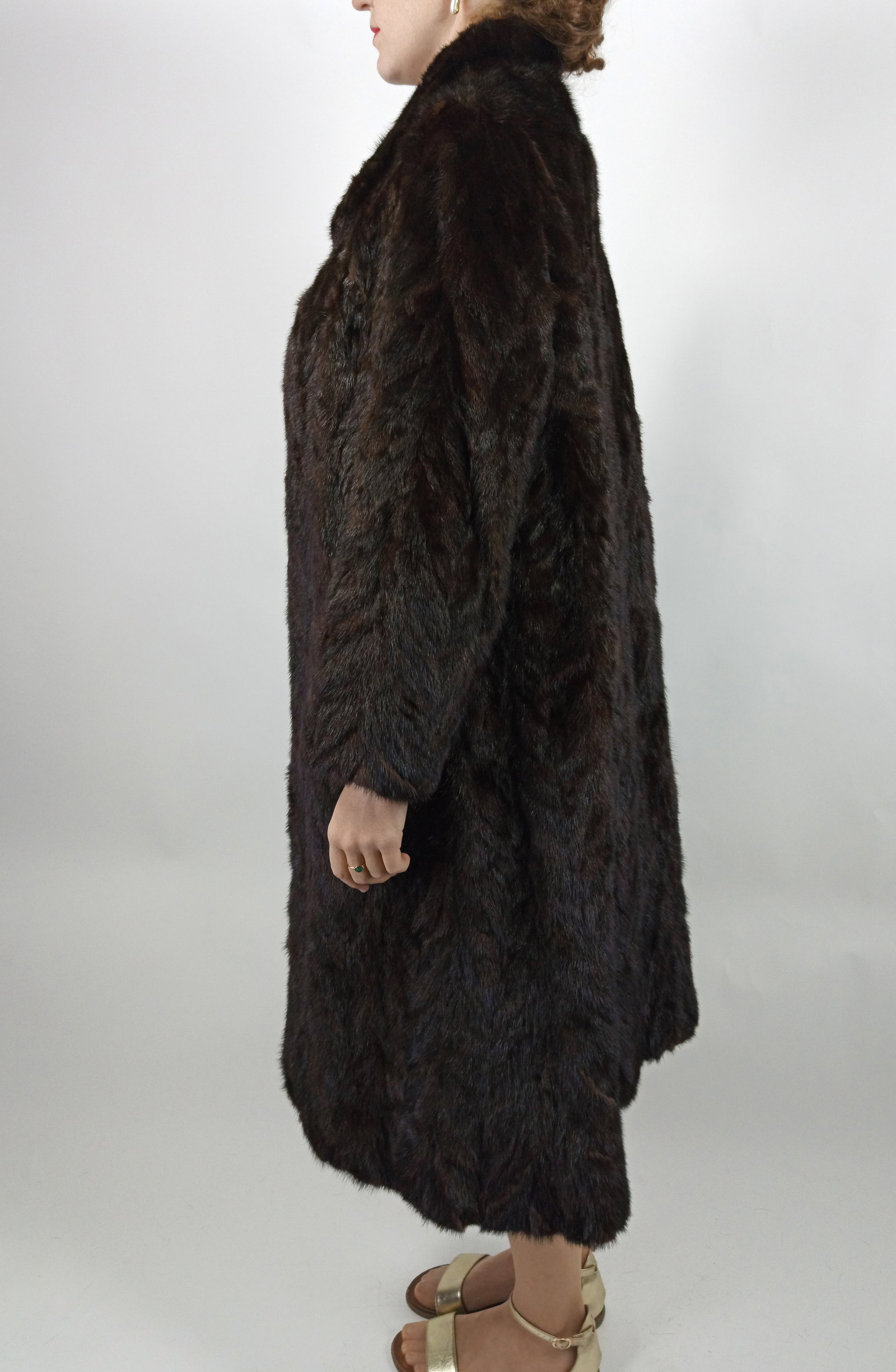 LONG BROWN MINK FUR COAT EU: XL ; US: 20 - 3
