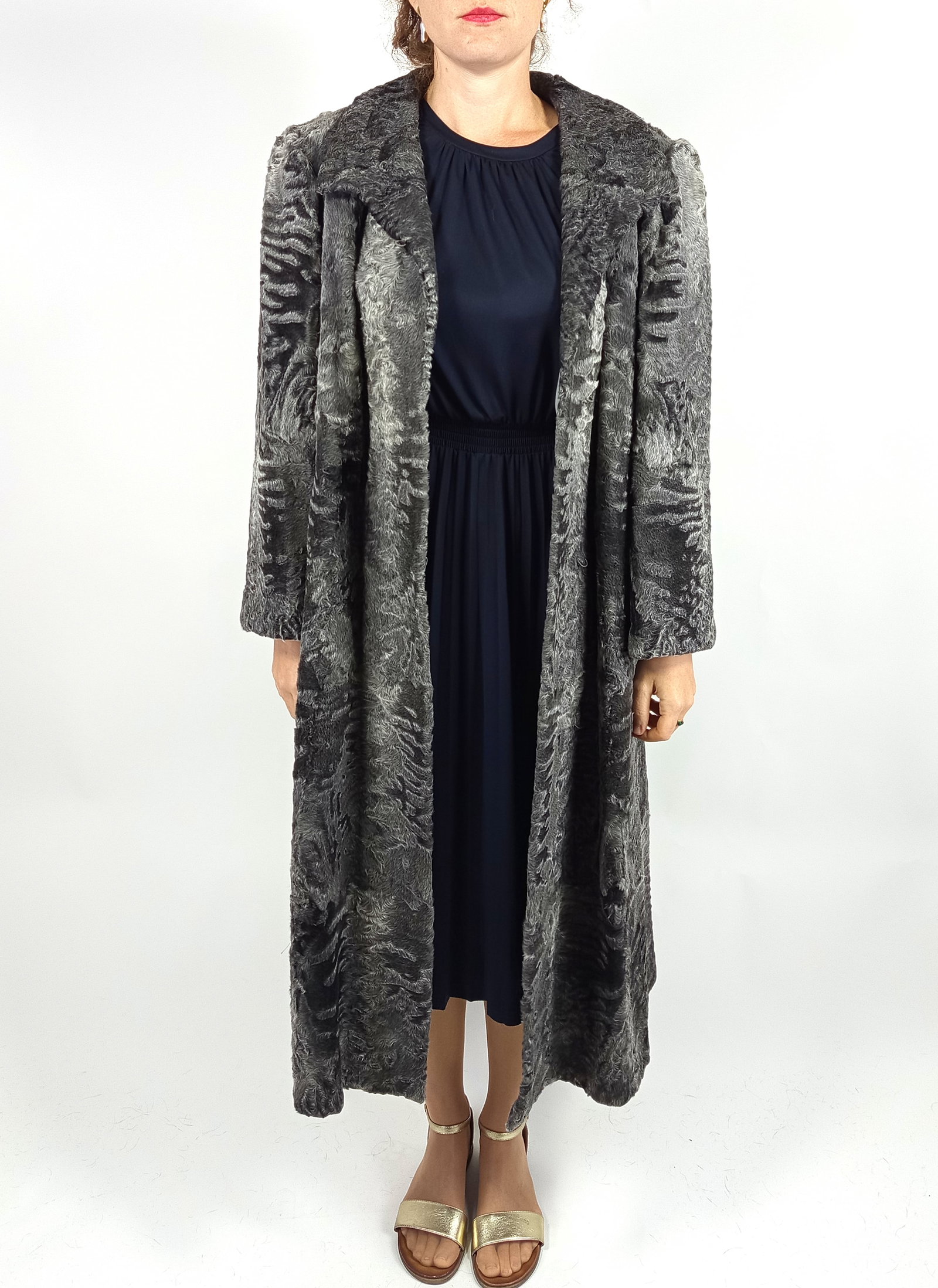 SILVER GREY PERSIAN LAMB FUR COAT EU: XL ; US: 20 - 2
